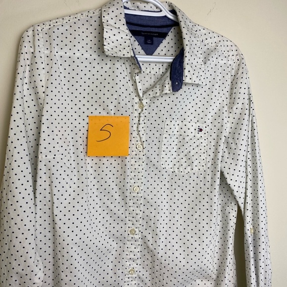 Hilfiger Button Down, Relax Fit, Collard w/Pocket, Roll Up Sleeves, Sz Large - Picture 13 of 13
